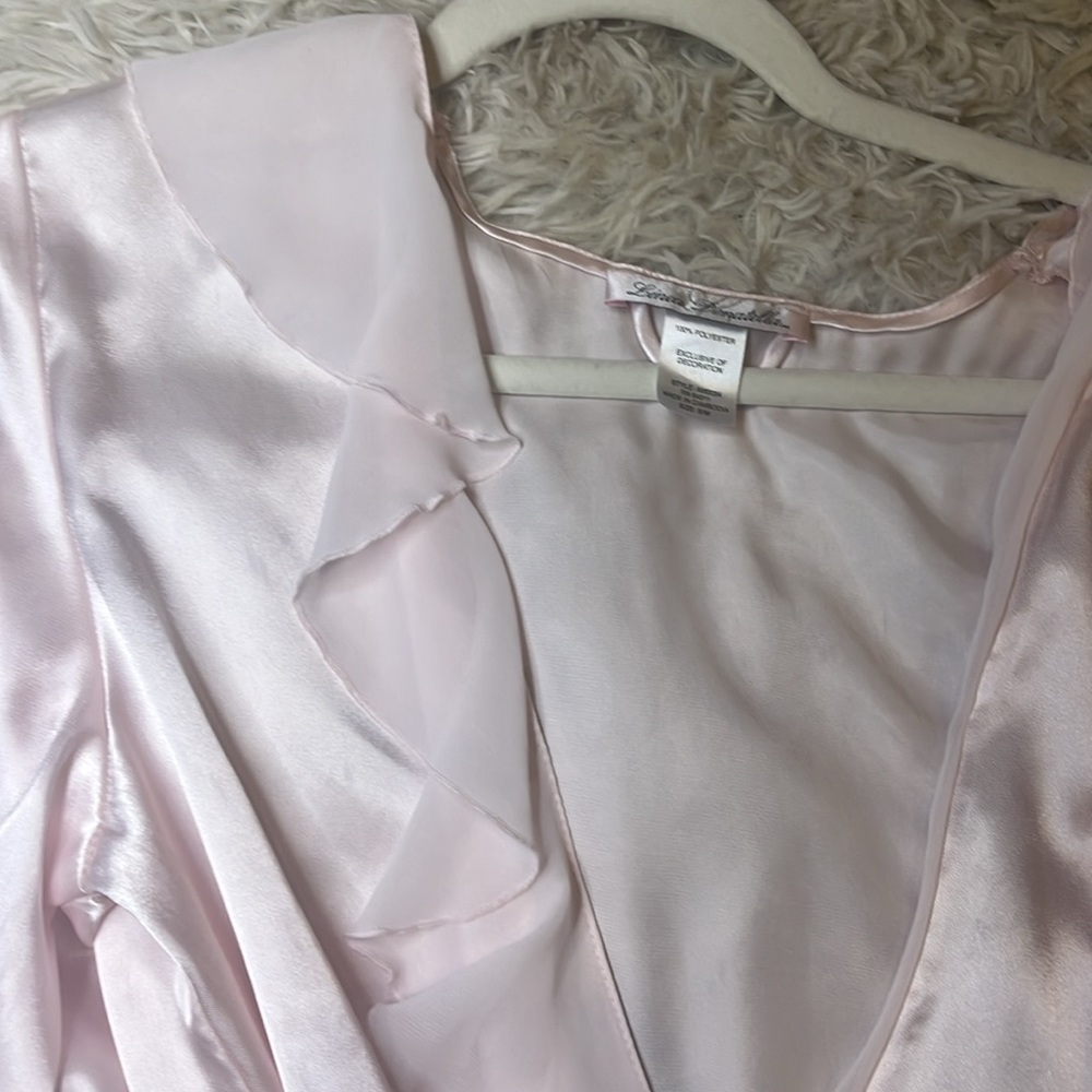 Linea Donatella robe NWT women’s size small/medium with beautiful lace details - Picture 6 of 10